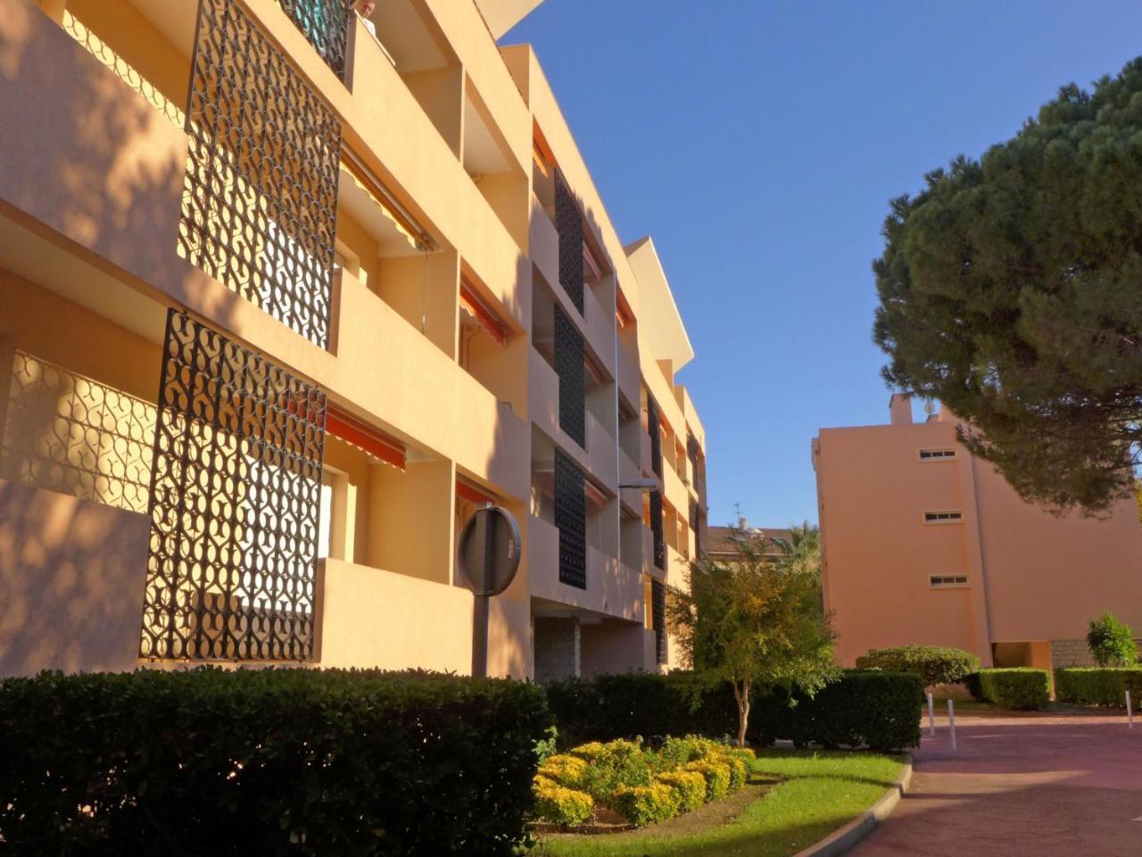 Apartment Les Vignes By Interhome เลแล็คส์ ภายนอก รูปภาพ